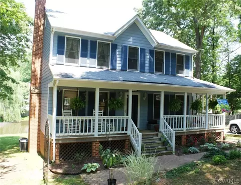 7718 Secretariat Ct, Midlothian, VA 23112 photo 2