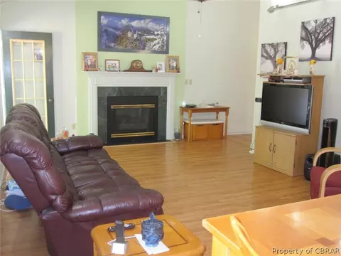 8513 Woodhaven Dr, Gloucester, VA 23061 photo 4