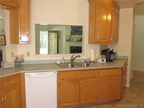 8513 Woodhaven Dr, Gloucester, VA 23061 photo 10