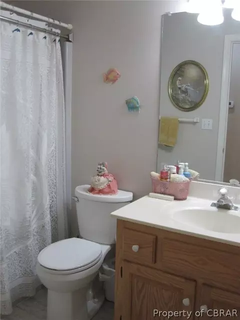8513 Woodhaven Dr, Gloucester, VA 23061 photo 12