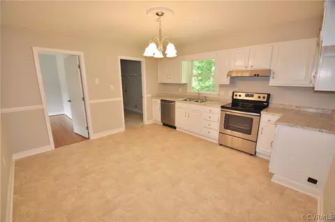2800 Delfin Rd, Midlothian, VA 23112 photo 6