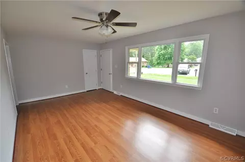 2800 Delfin Rd, Midlothian, VA 23112 photo 3
