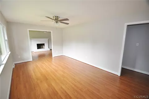 2800 Delfin Rd, Midlothian, VA 23112 photo 2