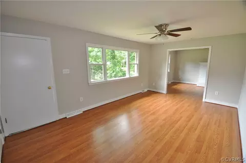 2800 Delfin Rd, Midlothian, VA 23112 photo 4