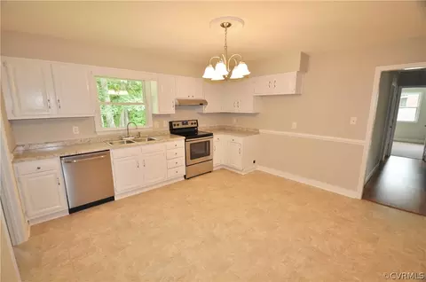 2800 Delfin Rd, Midlothian, VA 23112 photo 7