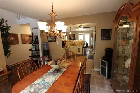 8343 Adams Ct, Gloucester, VA 23061 photo 3
