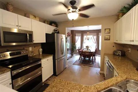 8343 Adams Ct, Gloucester, VA 23061 photo 9