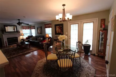 8343 Adams Ct, Gloucester, VA 23061 photo 6