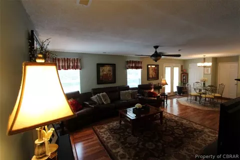 8343 Adams Ct, Gloucester, VA 23061 photo 7