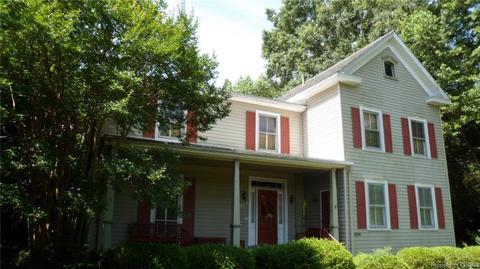 6462 Main St, Gloucester, VA 23061 photo 3