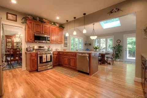 14206 Fox Hurst Ct, Midlothian, VA 23113 photo 9