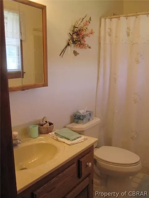 6967 Ark Rd, Gloucester, VA 23061 photo 8
