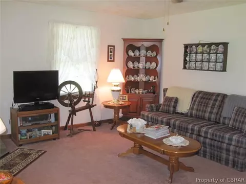 6967 Ark Rd, Gloucester, VA 23061 photo 4