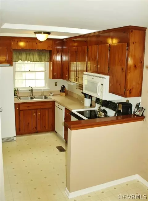14602 Mill Spring Dr, Midlothian, VA 23112 photo 7