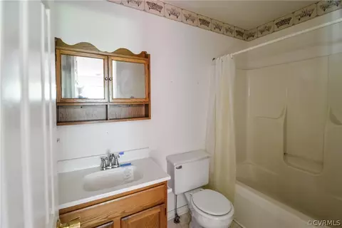 5902 Beville Dr, Sutherland, VA 23885 photo 13