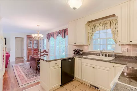 3409 Nuttree Woods Dr, Midlothian, VA 23112 photo 7