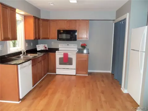 2906 Brookforest Rd, Midlothian, VA 23112 photo 7