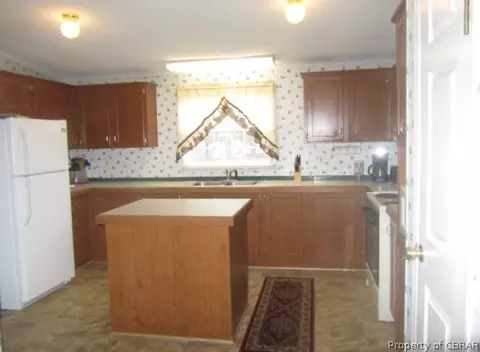7288 Old Pinetta Rd, Gloucester, VA 23061 photo 3