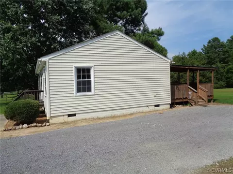 3907 Shoreview Dr, Sutherland, VA 23885 photo 3