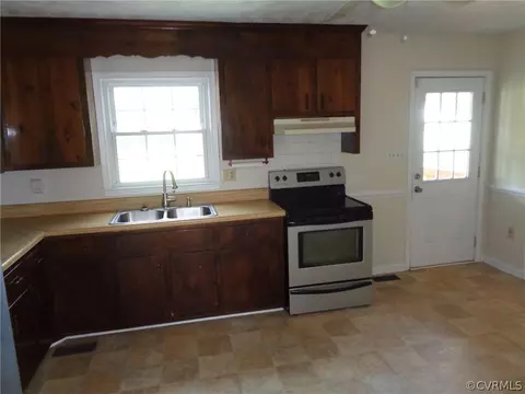 3907 Shoreview Dr, Sutherland, VA 23885 photo 13