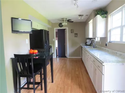 6763 Magnolia Dr, Gloucester, VA 23061 photo 9