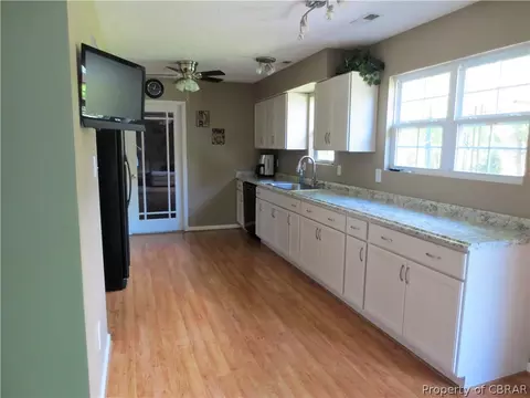 6763 Magnolia Dr, Gloucester, VA 23061 photo 11