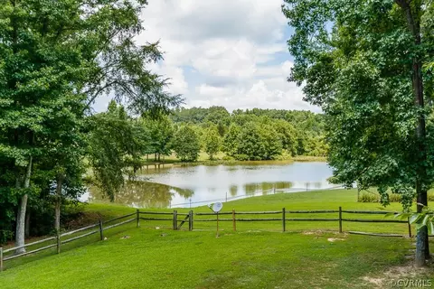 11800 Bridgeforth Mill Dr, Amelia Court House, VA 23002 photo 9