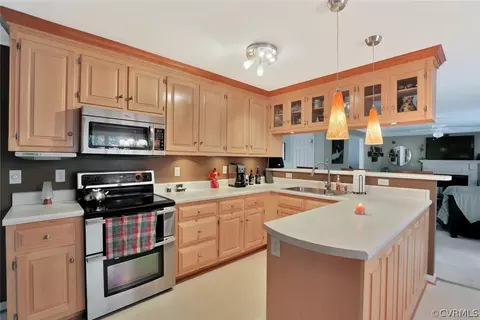 11624 Explorer Dr, Midlothian, VA 23114 photo 10