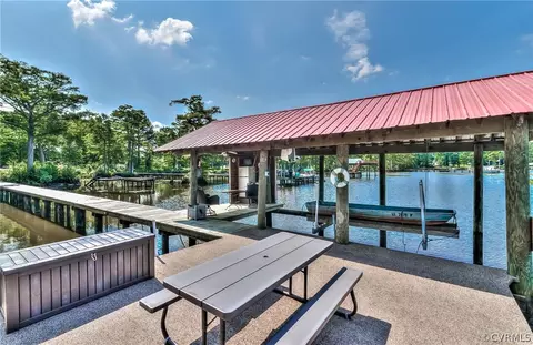1000 W Riverside Dr, Lanexa, VA 23089 photo 15