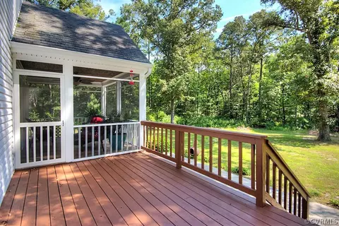 93 E Cherry Hill Ct, Aylett, VA 23009 photo 10