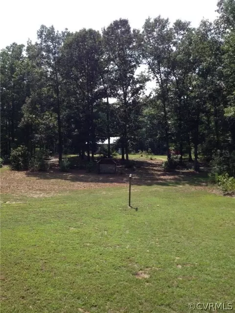 19580 Templeton Rd, Carson, VA 23830 photo 4