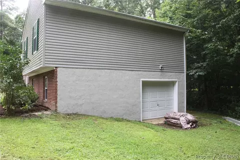7156 Brendan Ct, Gloucester, VA 23061 photo 17