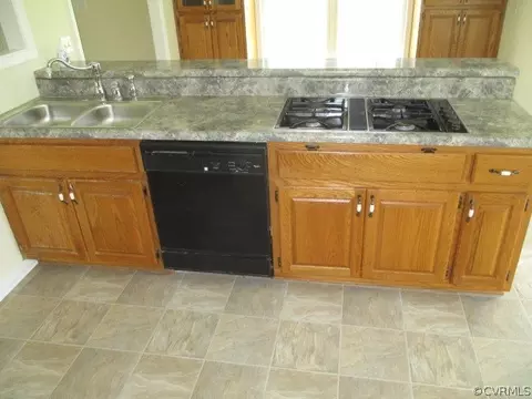 7107 Tranquility Ln, Sutherland, VA 23885 photo 3