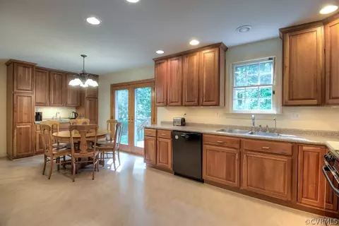 3111 E Brigstock Rd, Midlothian, VA 23113 photo 10