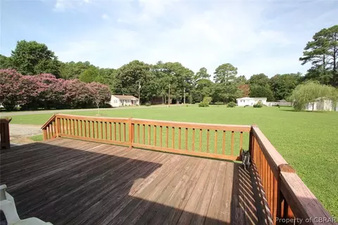382 Beach Road Rd, White Stone, VA 22578 photo 4