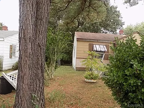 404 E Broad St, Blackstone, VA 23824 photo 4