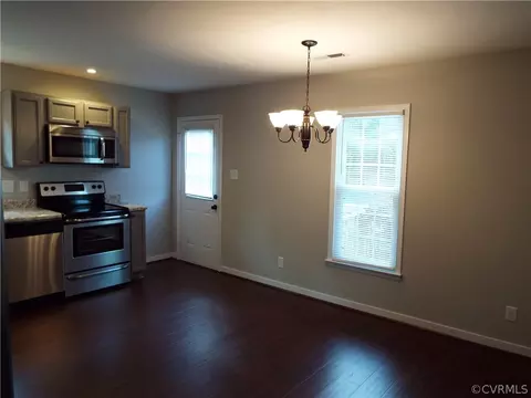 9301 Wareham Pl, North Chesterfield, VA 23237 photo 8