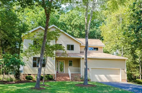 6316 Walnut Bend Dr, Midlothian, VA 23112 photo 2
