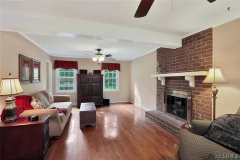 1607 Robindale Rd, North Chesterfield, VA 23235 photo 12