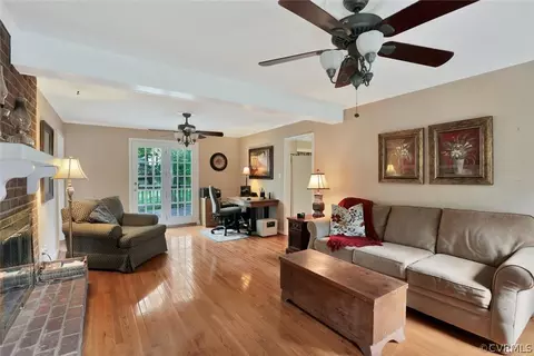 1607 Robindale Rd, North Chesterfield, VA 23235 photo 11