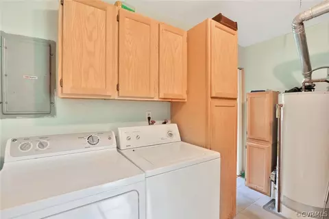 1607 Robindale Rd, North Chesterfield, VA 23235 photo 15