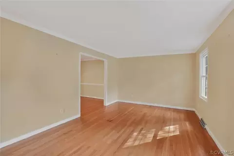 1607 Robindale Rd, North Chesterfield, VA 23235 photo 5