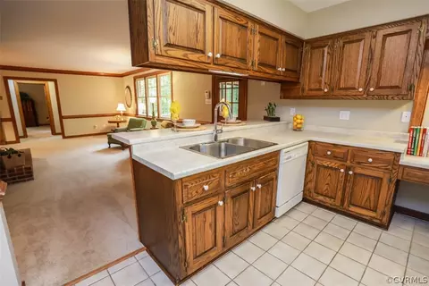 1501 Chartridge Ln, Midlothian, VA 23113 photo 16
