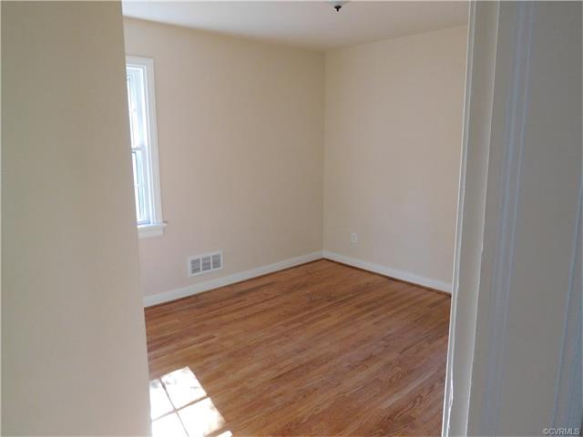 9005 Mapleton Rd, Henrico, VA 23229 photo 10