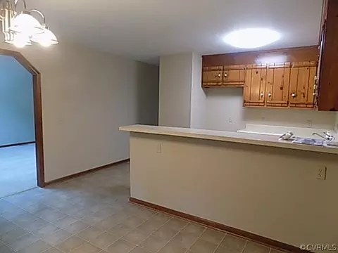 2924 Maplevale Rd, Chester, VA 23831 photo 8