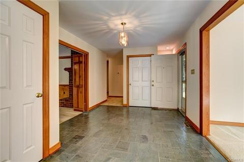 2218 Winterfield Rd, Midlothian, VA 23113 photo 5
