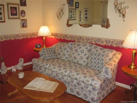 8124 Founders Mill Way Dr, Gloucester, VA 23061 photo 2