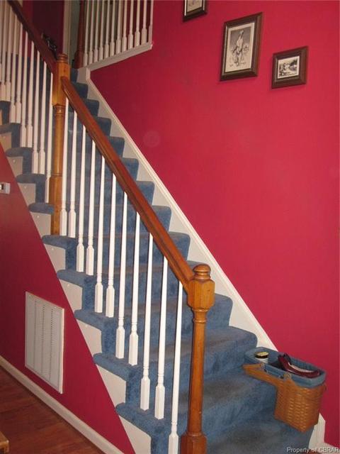 8124 Founders Mill Way Dr, Gloucester, VA 23061 photo 18