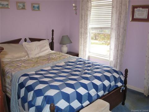 8124 Founders Mill Way Dr, Gloucester, VA 23061 photo 15