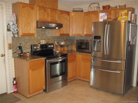 8124 Founders Mill Way Dr, Gloucester, VA 23061 photo 5